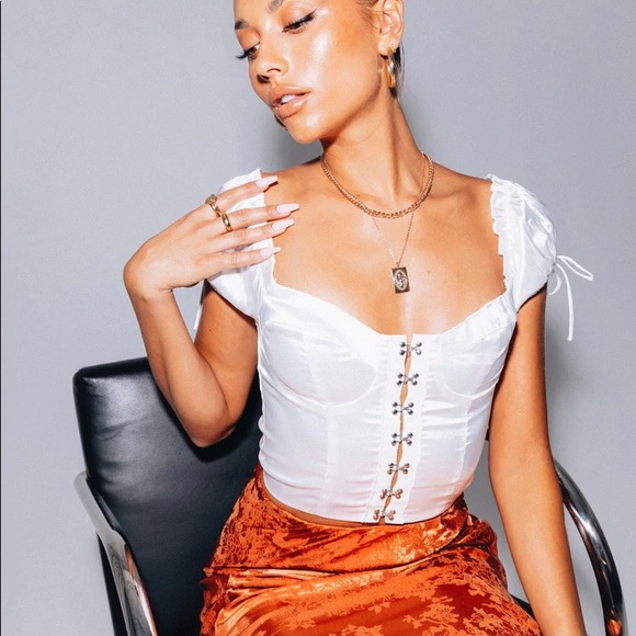 ALLYSON TOP WHITE - Picture 3 of 15